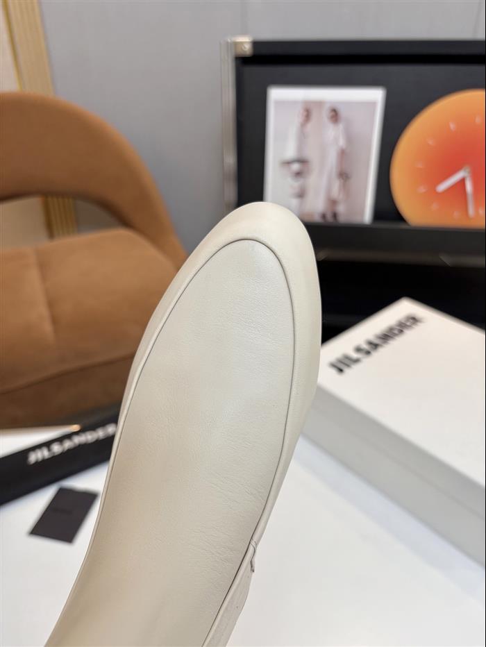 2025112818547774 360